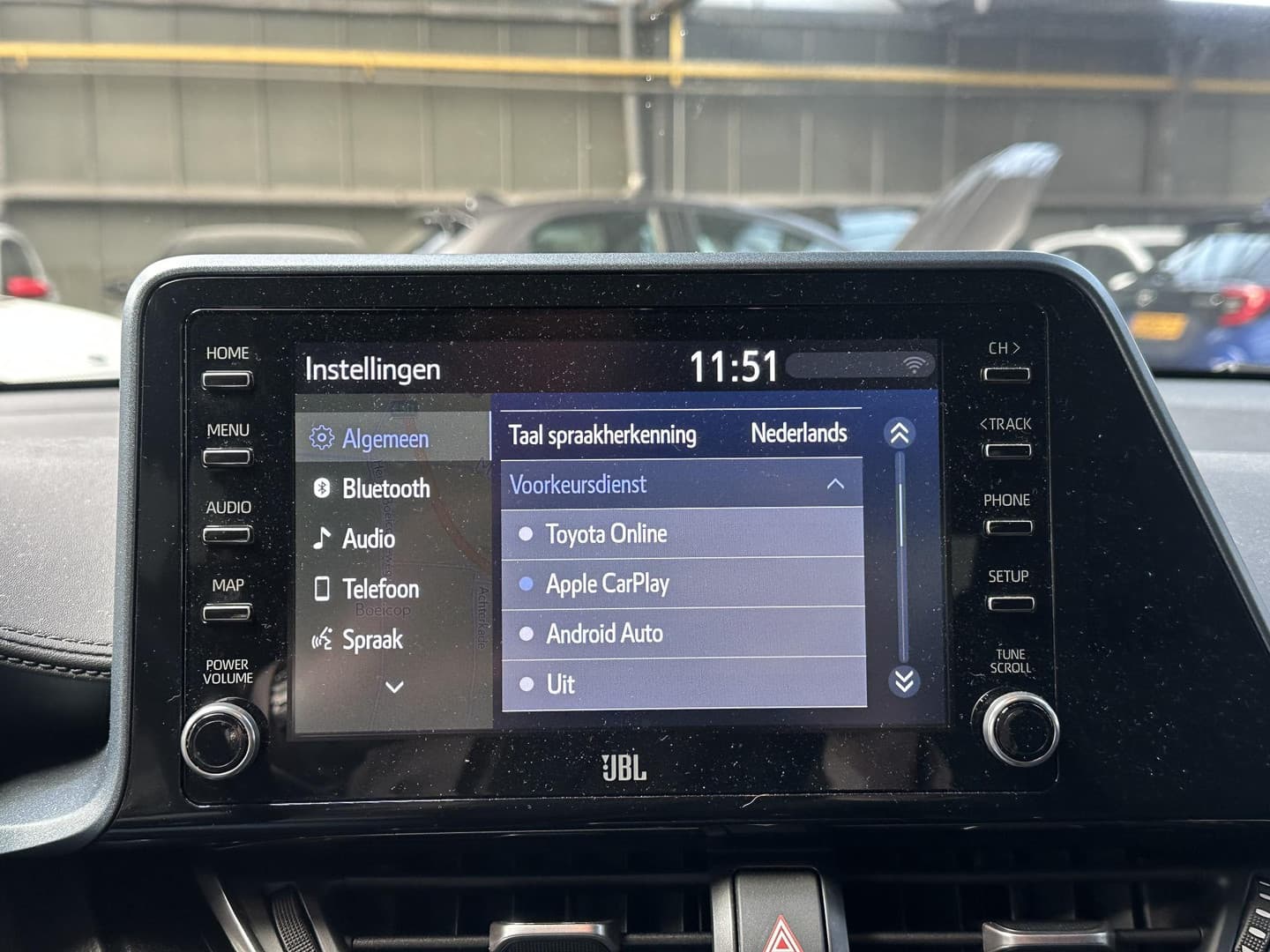 Toyota C-hr thumbnail 12