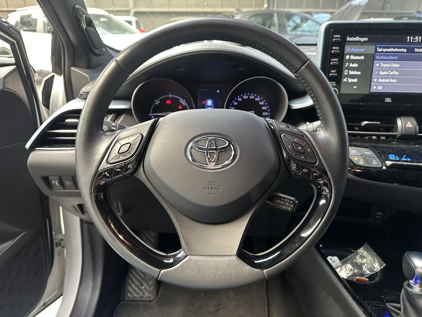 Toyota C-hr thumbnail 13