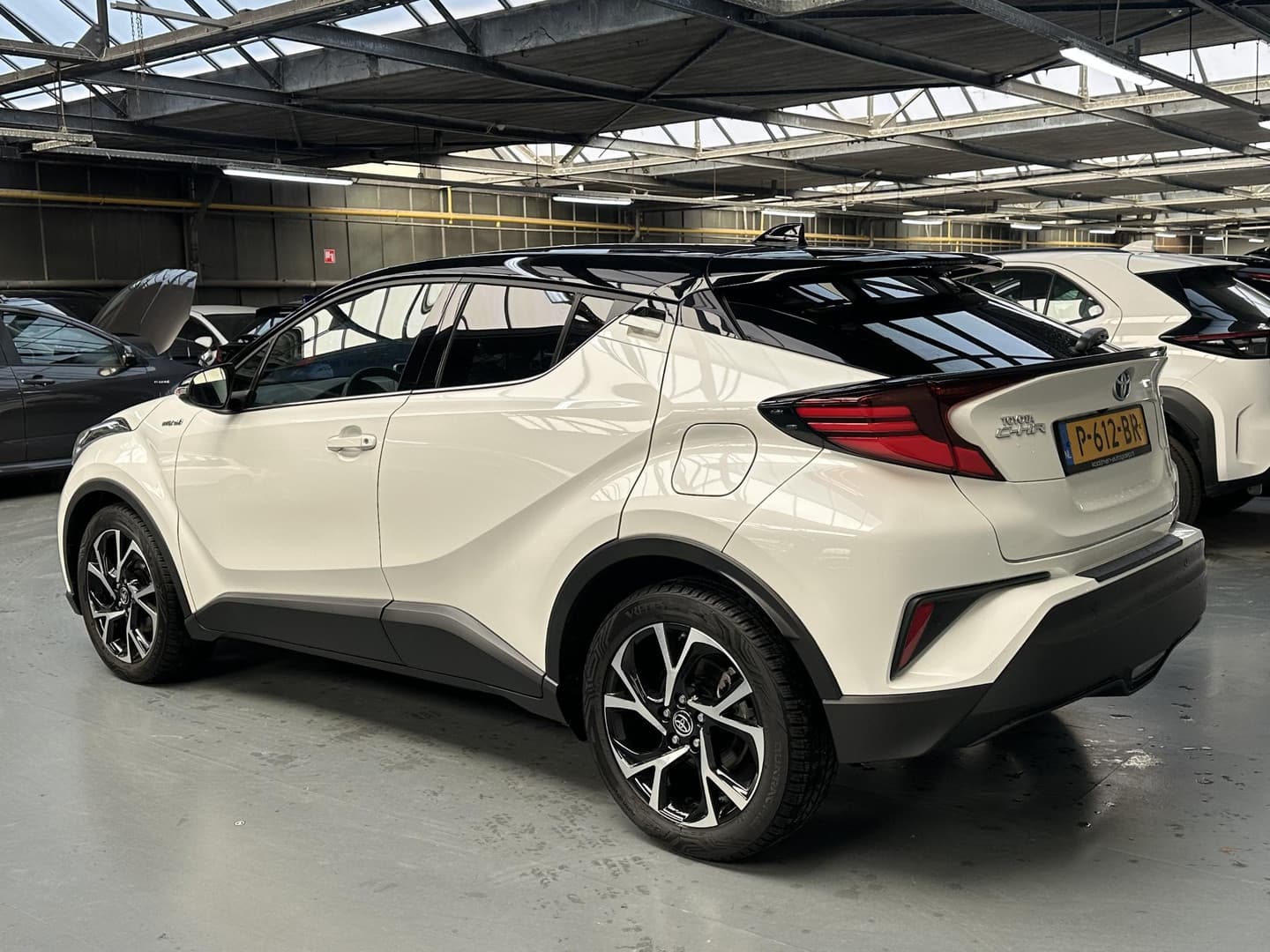 Toyota C-hr thumbnail 21