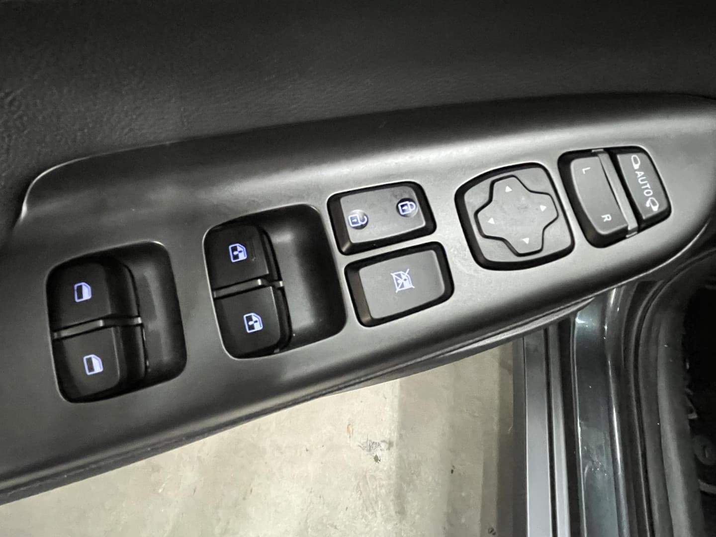 Hyundai Kona thumbnail 25