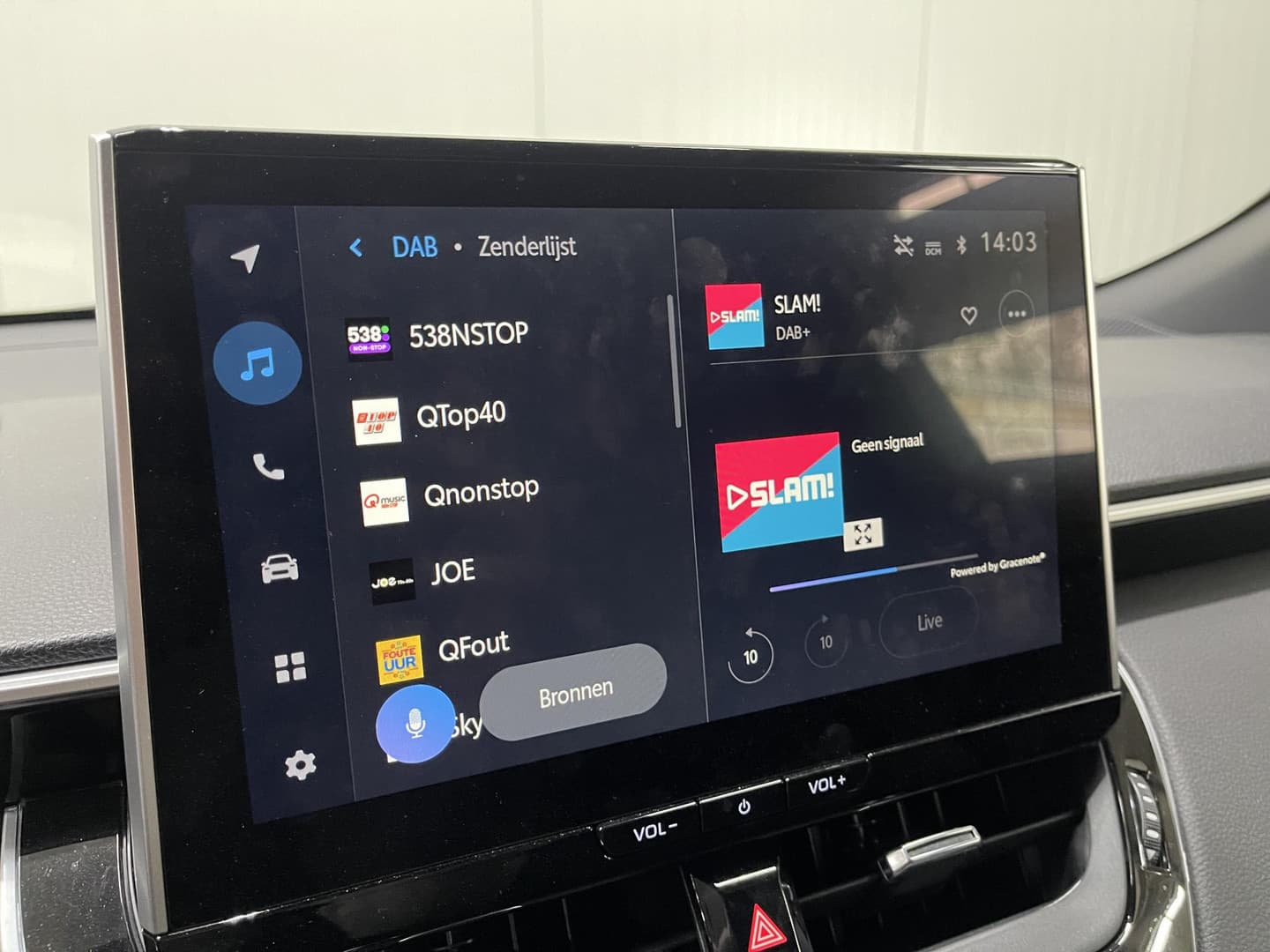 Toyota Corolla-cross thumbnail 14