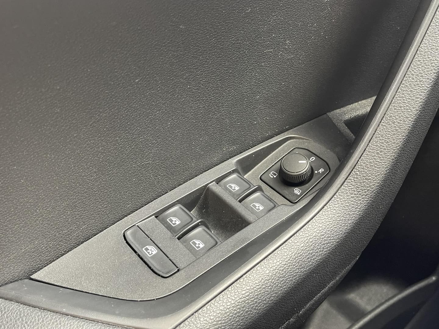 Skoda Karoq thumbnail 22