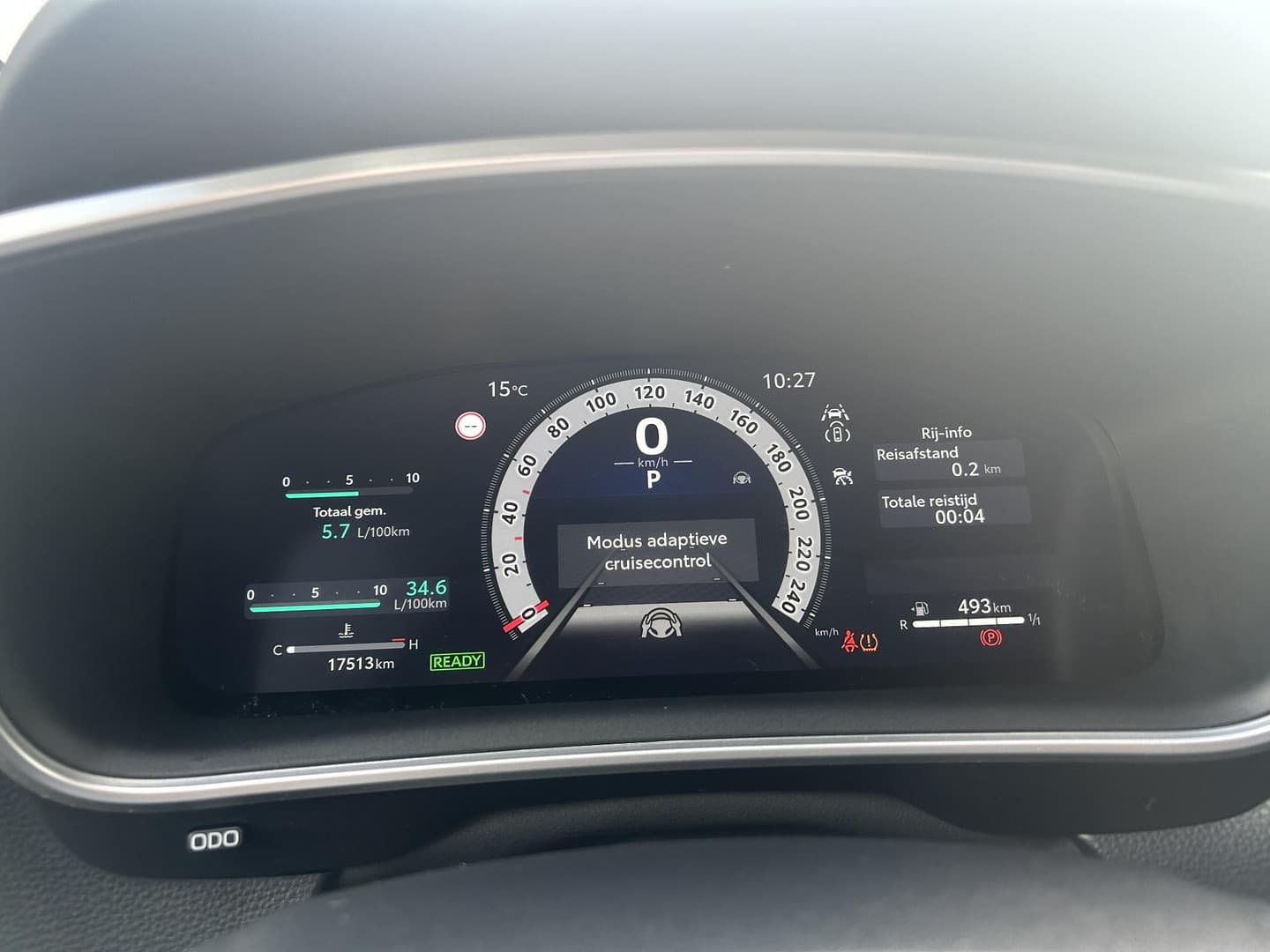 Toyota Corolla-cross thumbnail 12