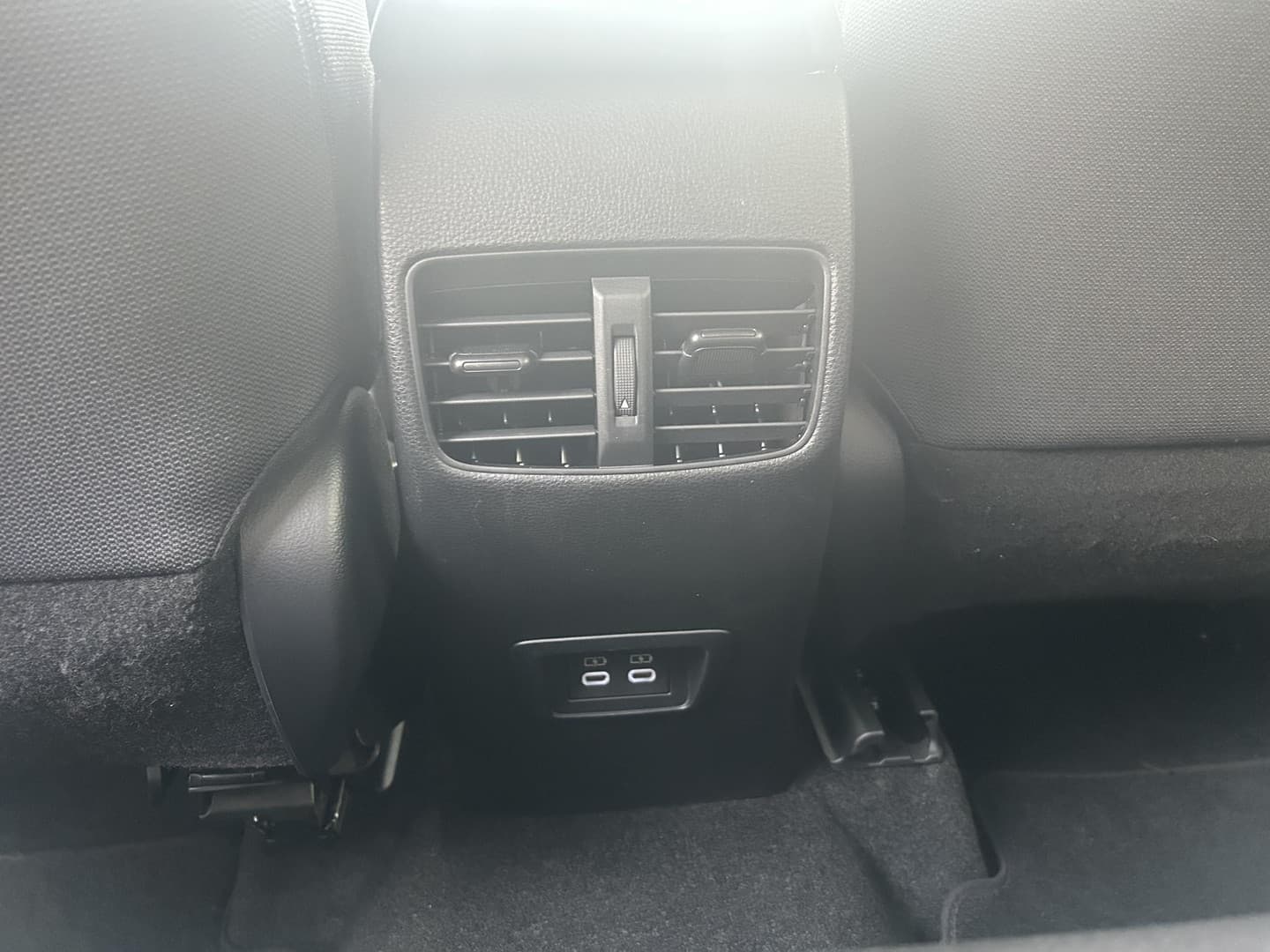 Toyota Corolla-cross thumbnail 23