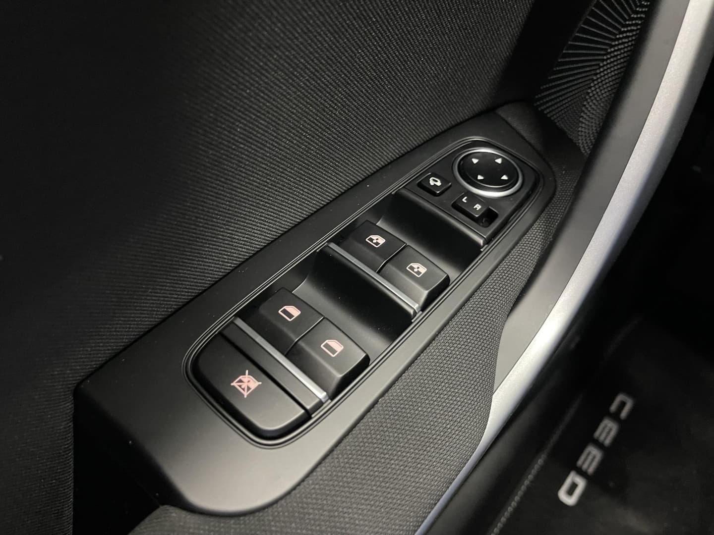 Kia Ceed thumbnail 21