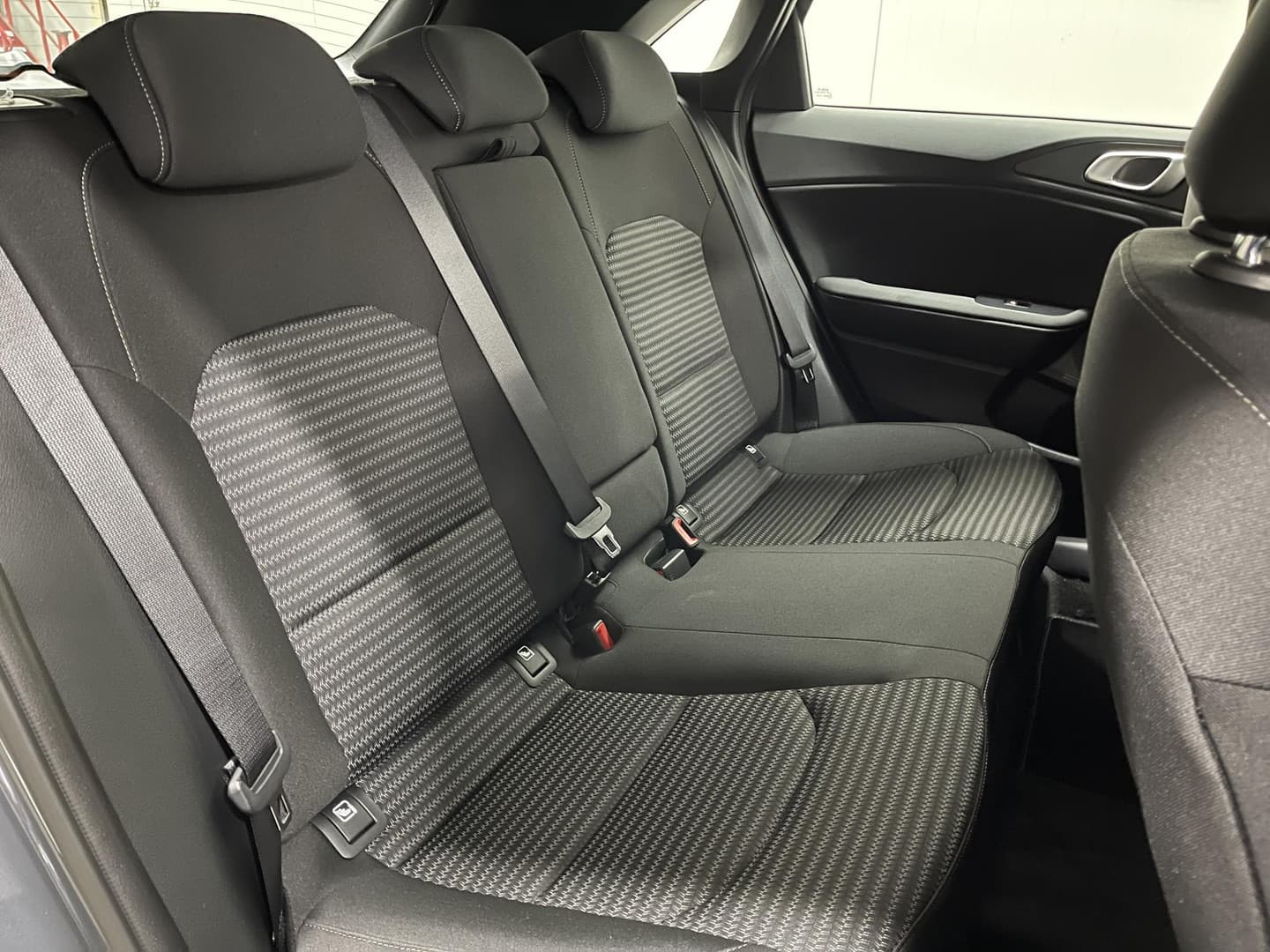 Kia Ceed thumbnail 22