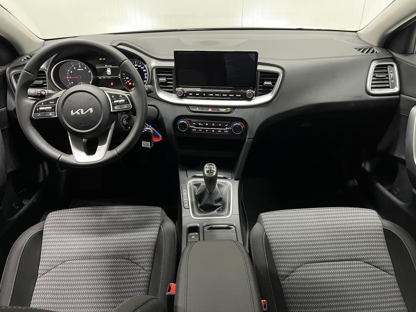 Kia Ceed thumbnail 9