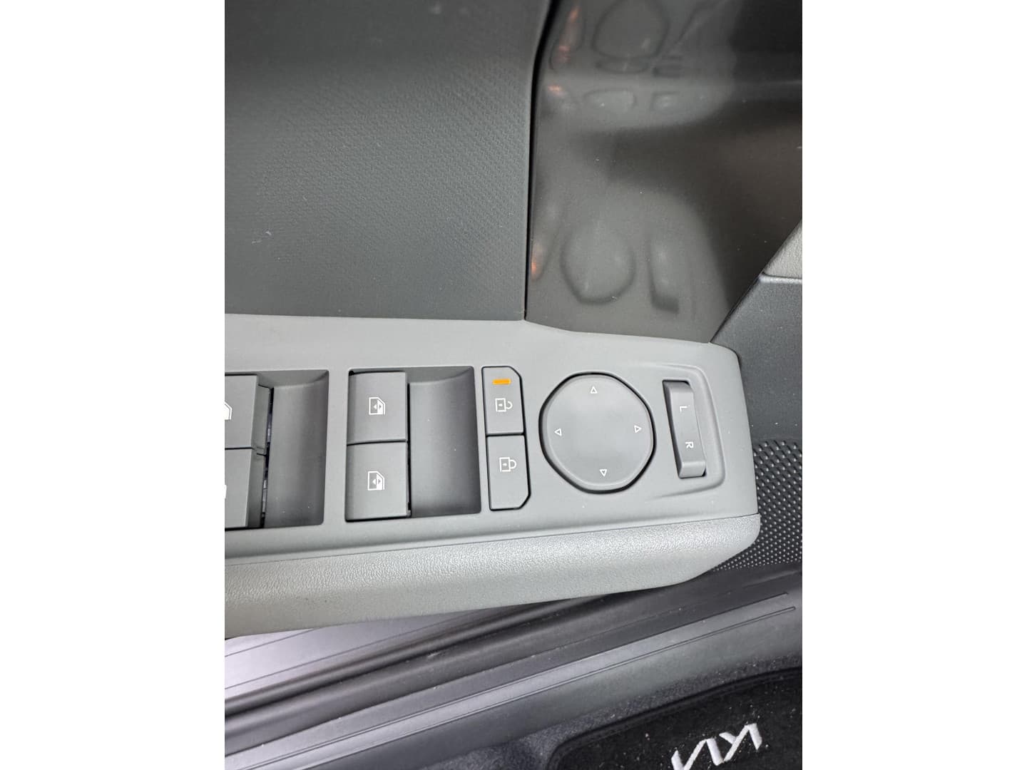 Kia Ev3 thumbnail 11