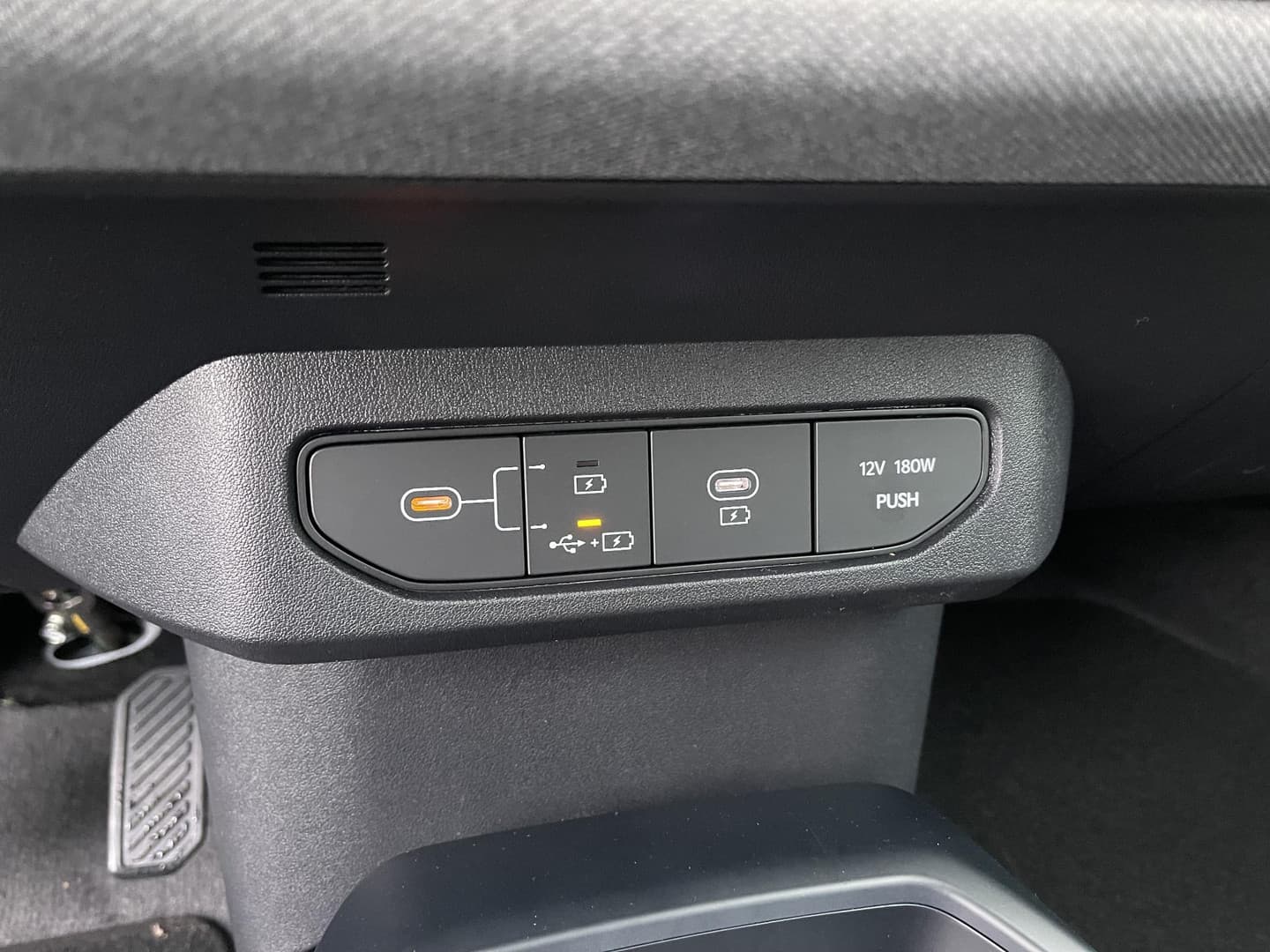 Kia Ev4 thumbnail 31