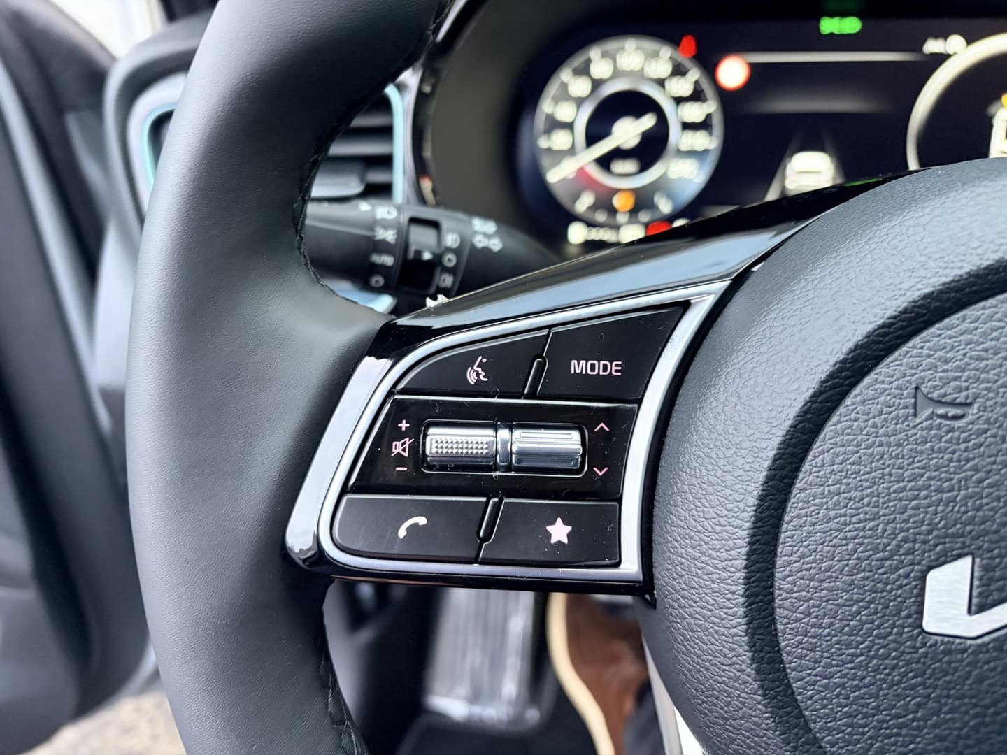 Kia Ceed thumbnail 15