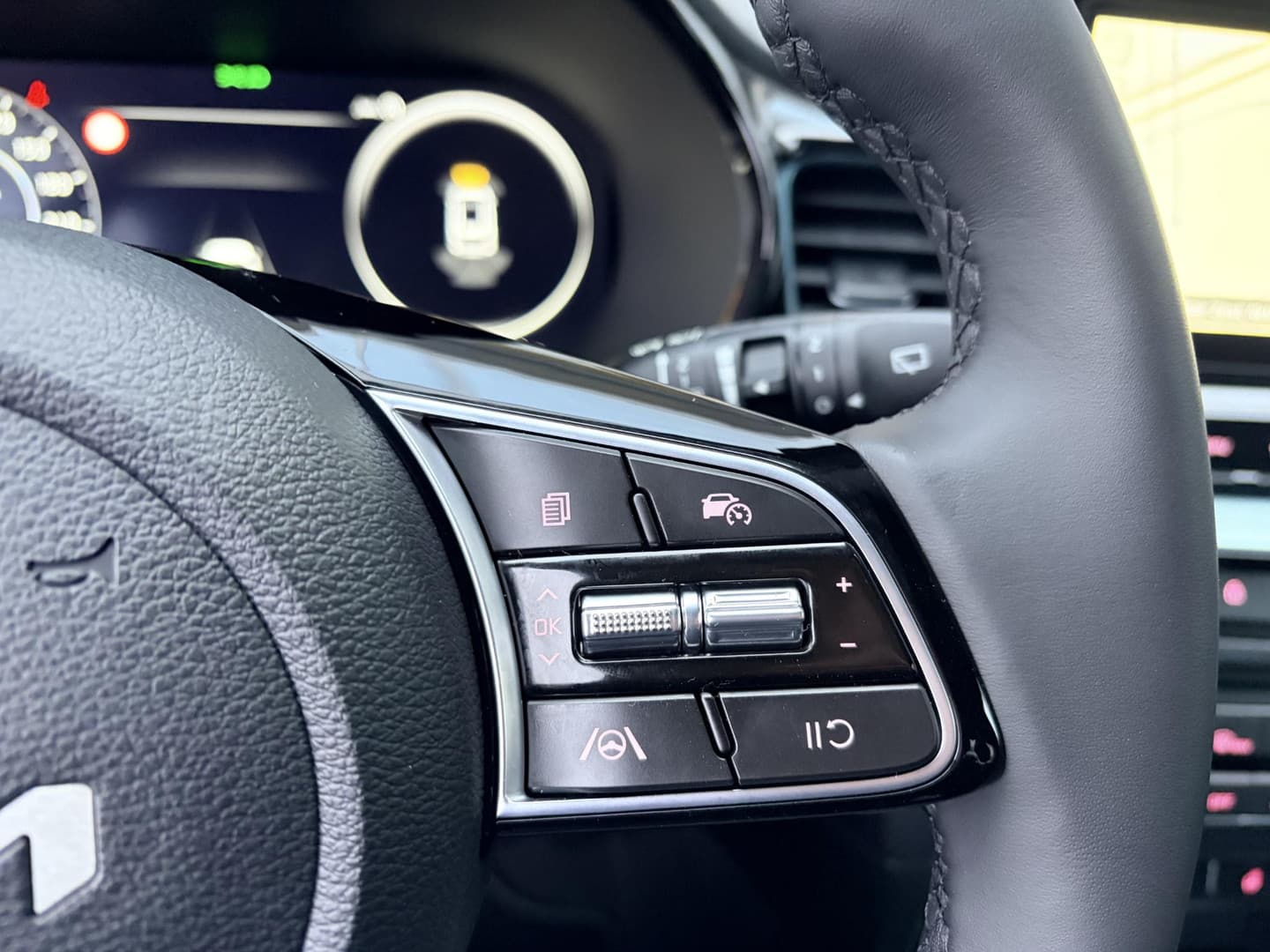 Kia Ceed thumbnail 16