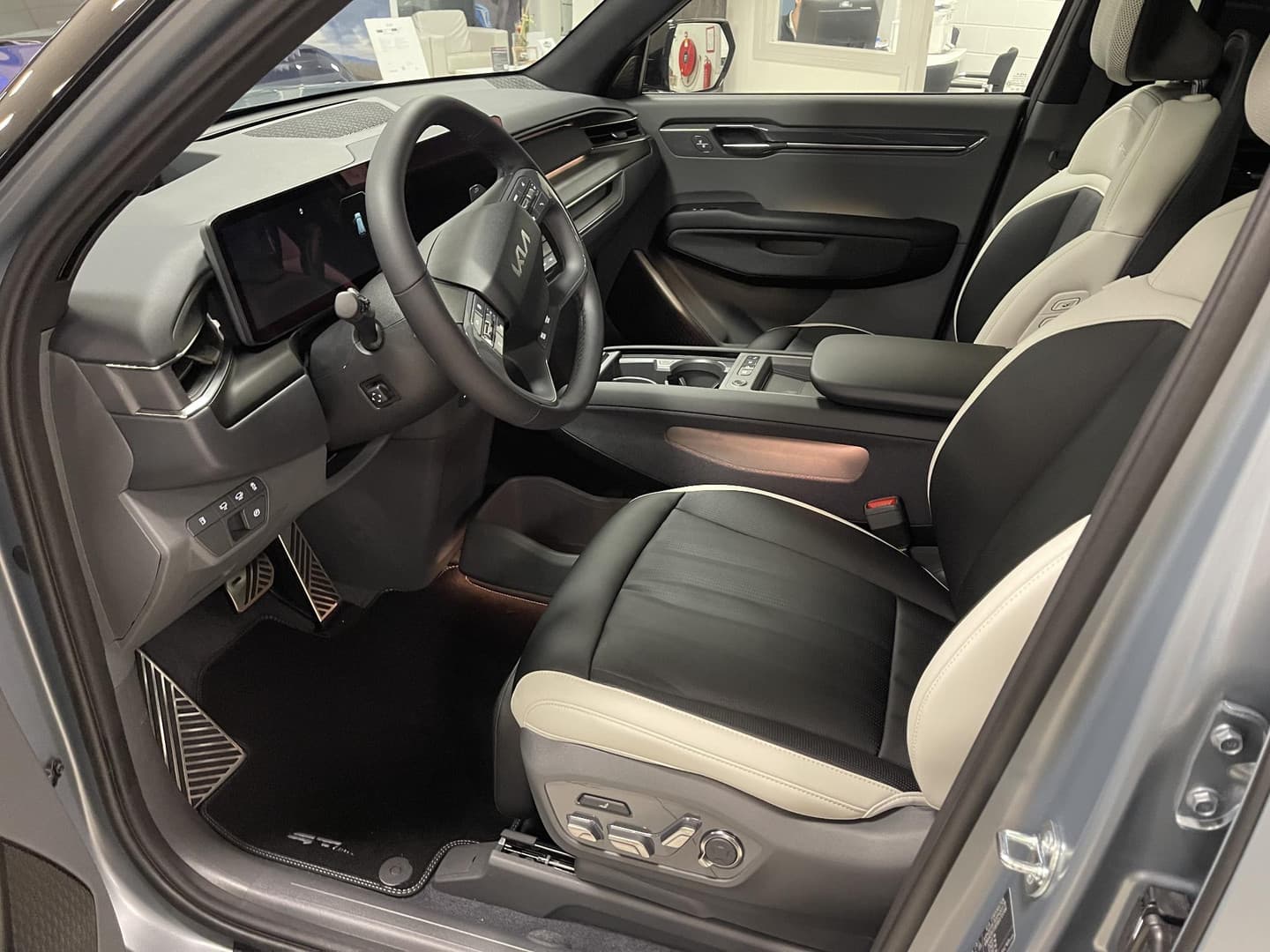 Kia Ev9 thumbnail 10