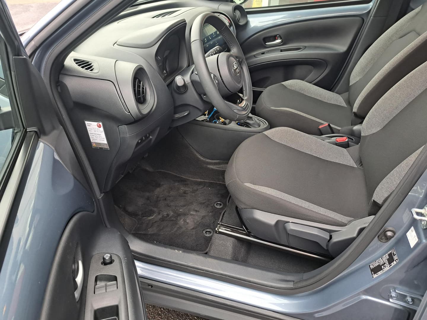 Toyota Aygo thumbnail 21