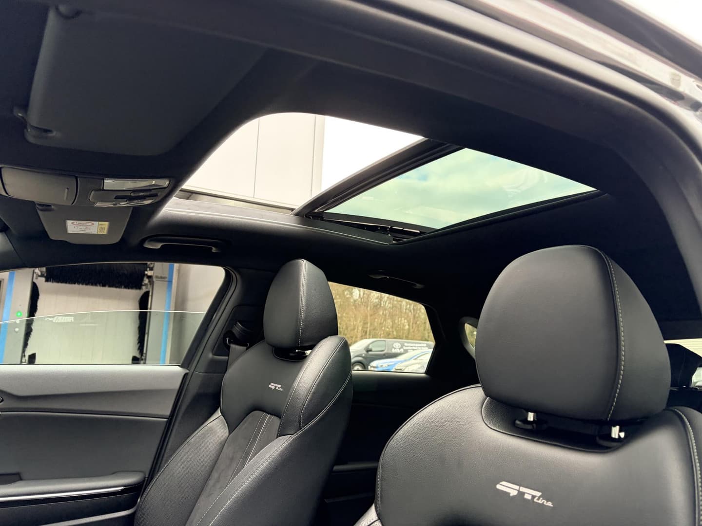 Kia Proceed thumbnail 32