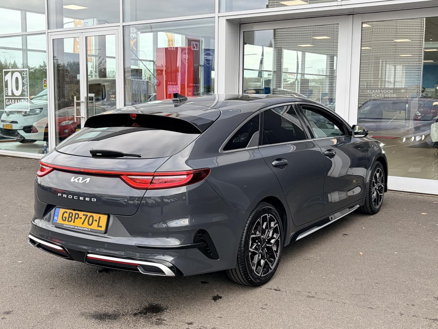 Kia Proceed thumbnail 3