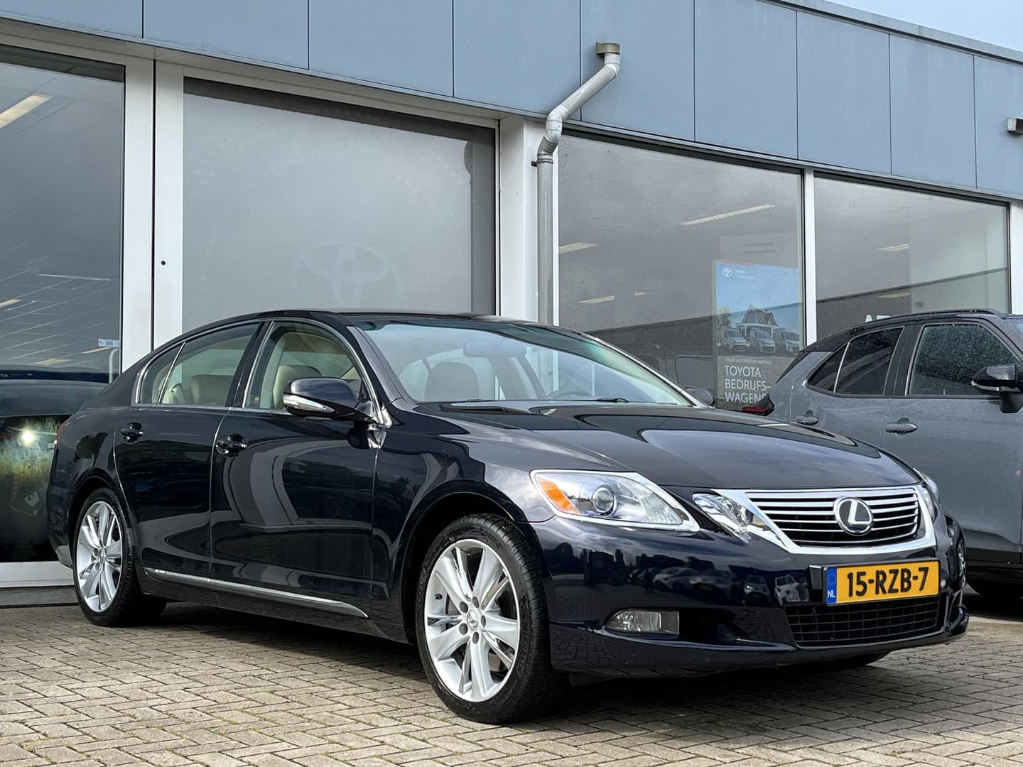 Lexus Gs thumbnail 5