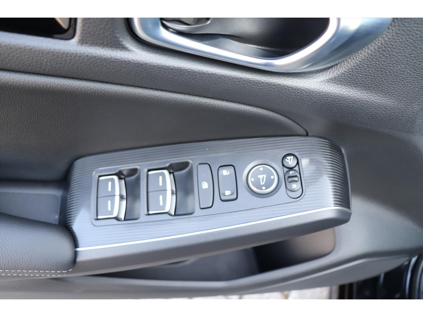 Honda Civic 2.0 Full Hybrid 184PK Advance Automaat thumbnail 9