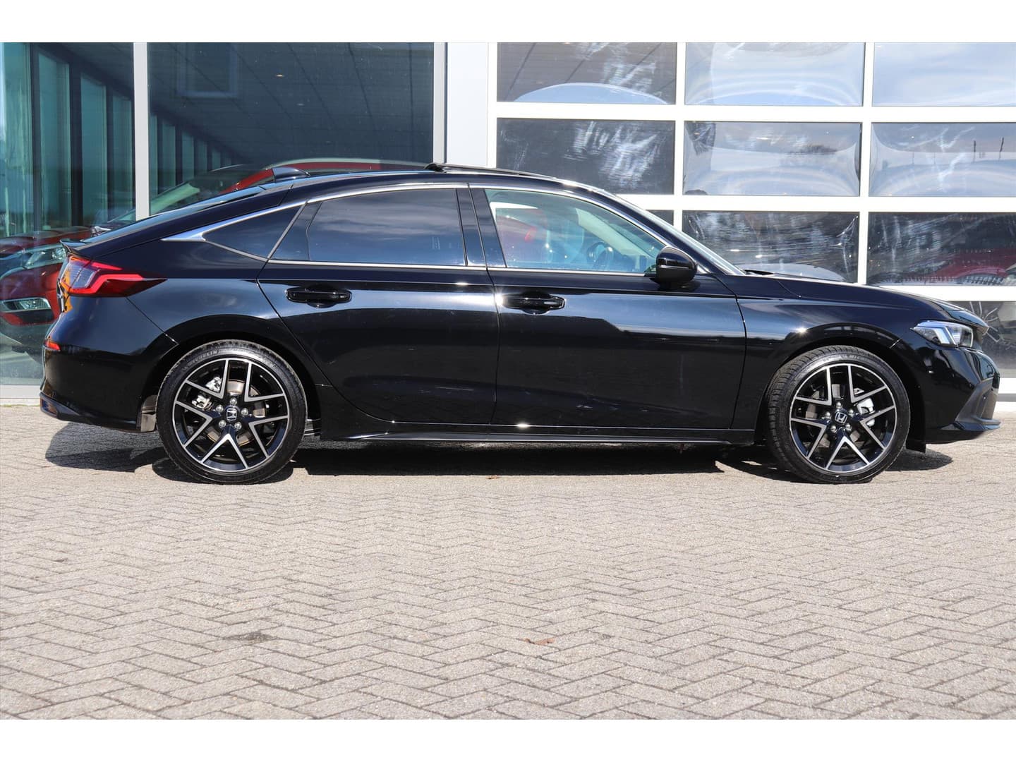 Honda Civic 2.0 Full Hybrid 184PK Advance Automaat thumbnail 3