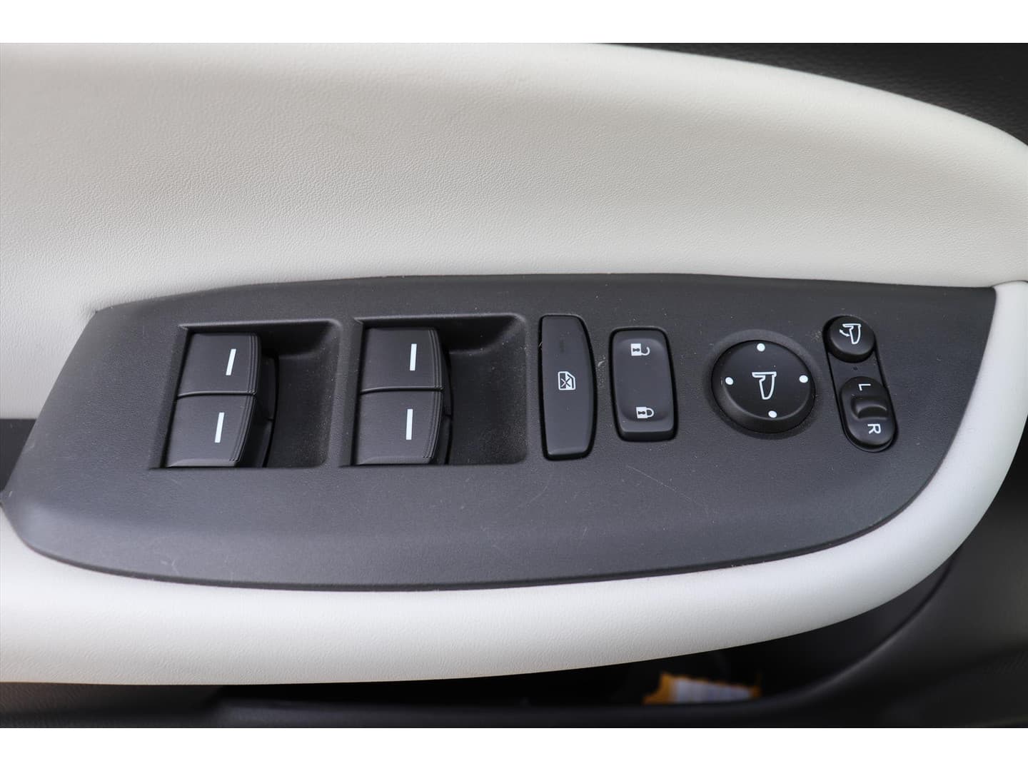 Honda Jazz 1.5 Full Hybrid Executive Automaat thumbnail 14