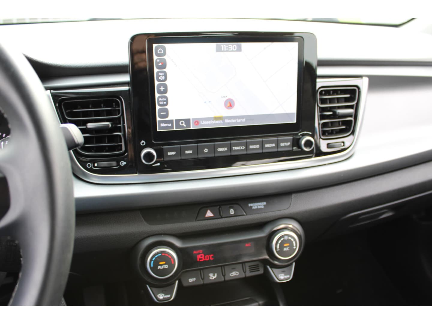 Kia Rio thumbnail 22