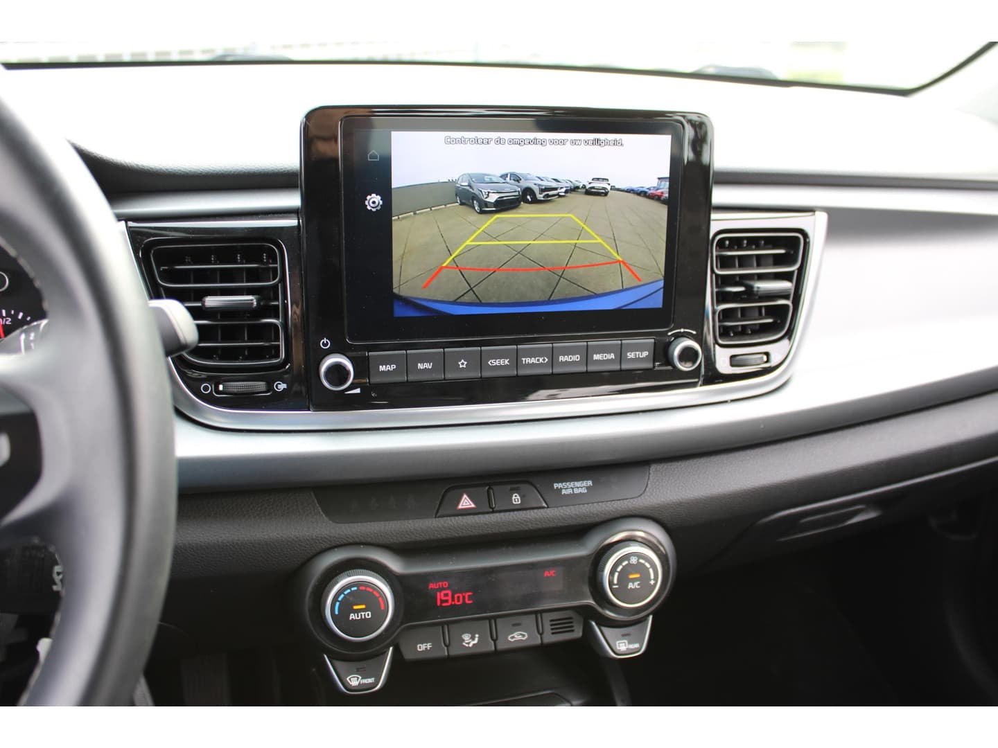 Kia Rio thumbnail 26