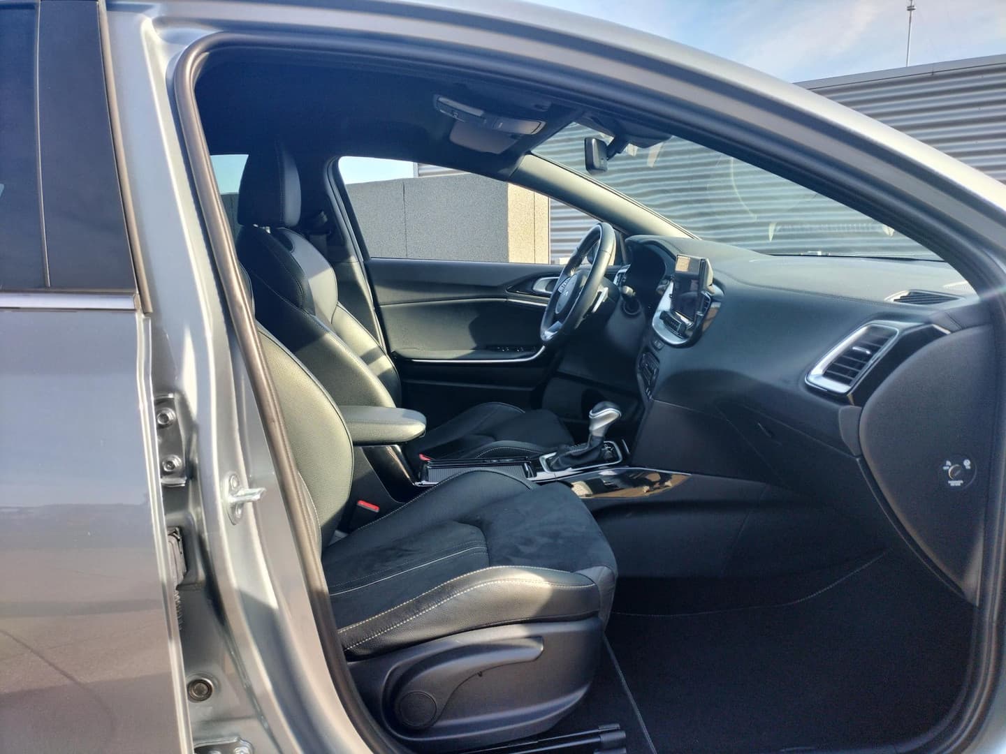 Kia Proceed thumbnail 2