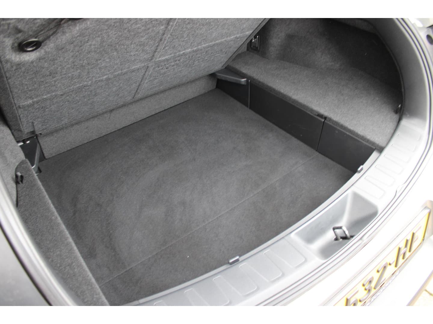 Lexus Ux thumbnail 15