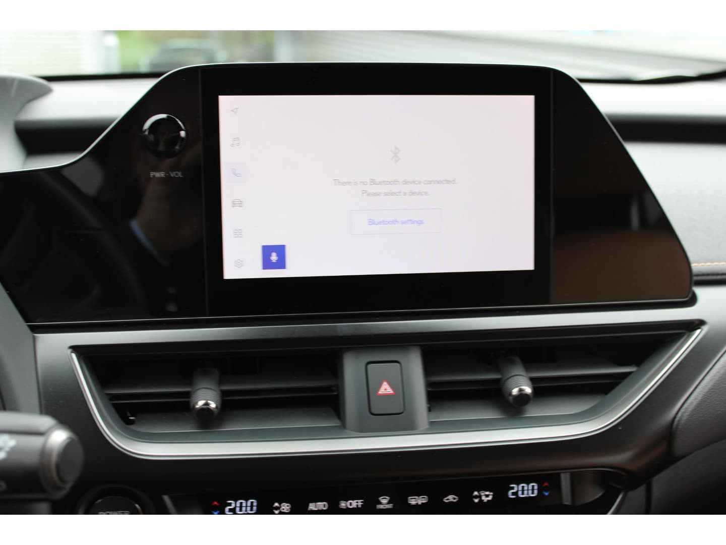 Lexus Ux thumbnail 25