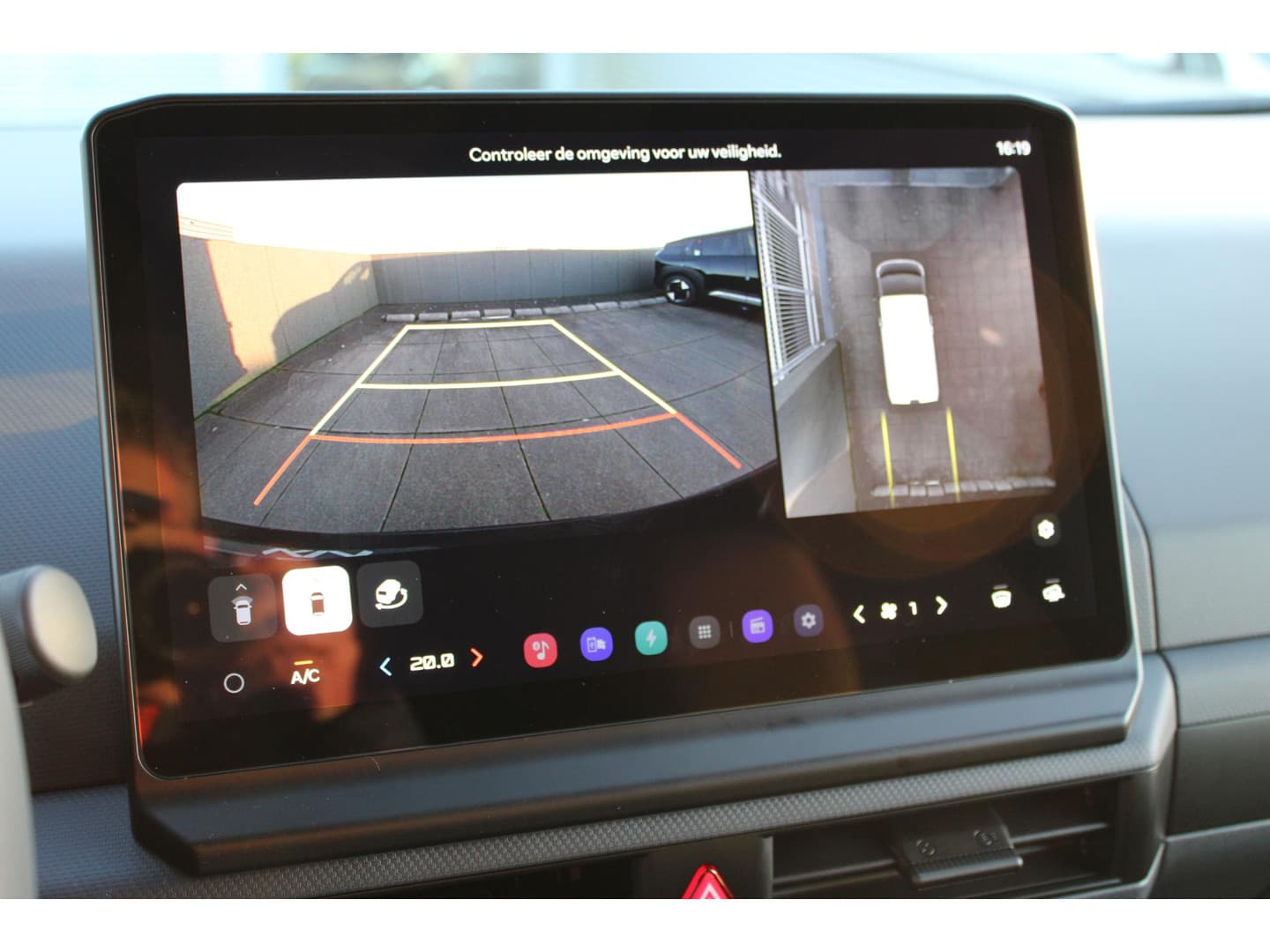 Kia Pv5 thumbnail 24