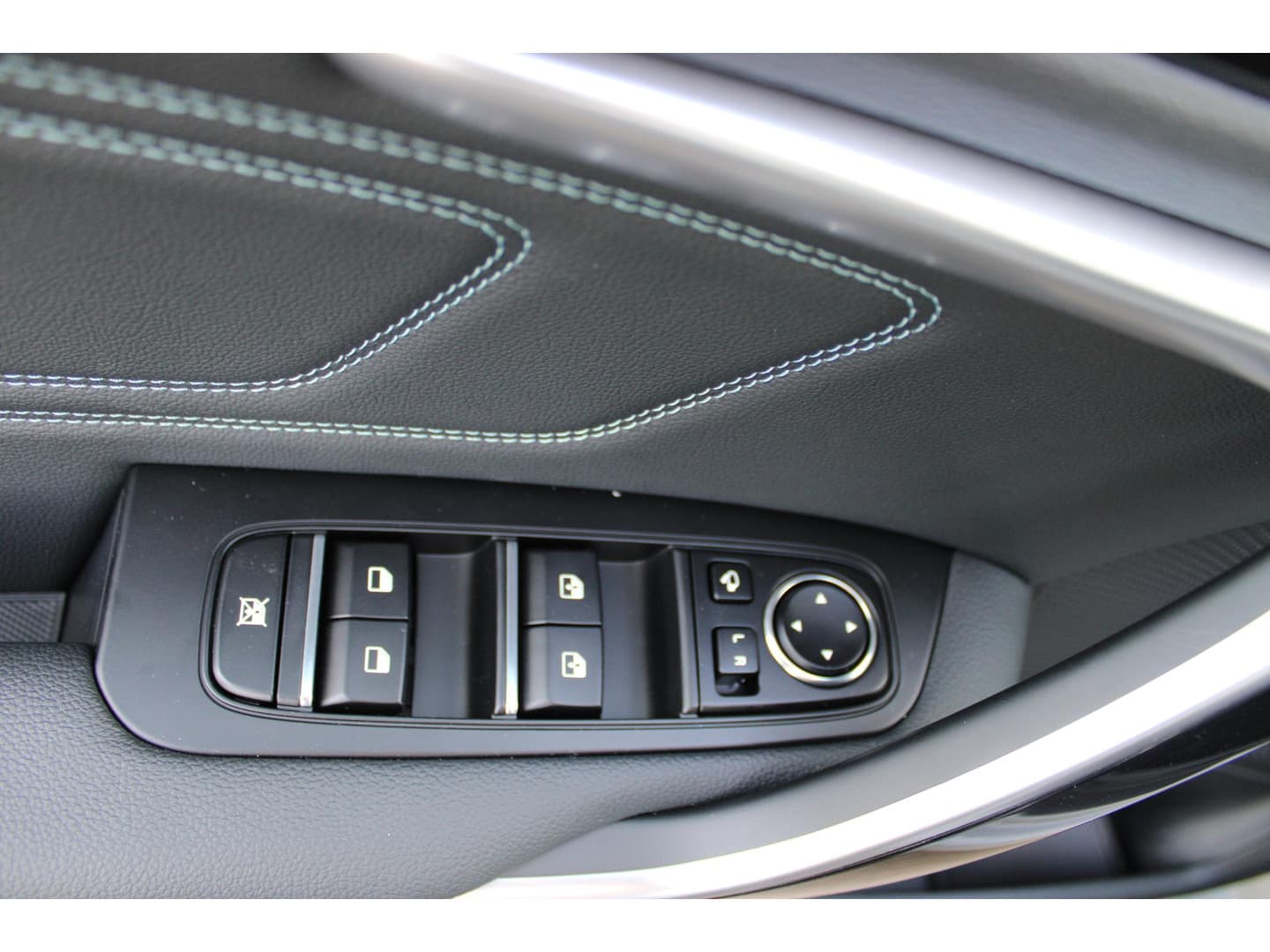 Kia Ceed thumbnail 18