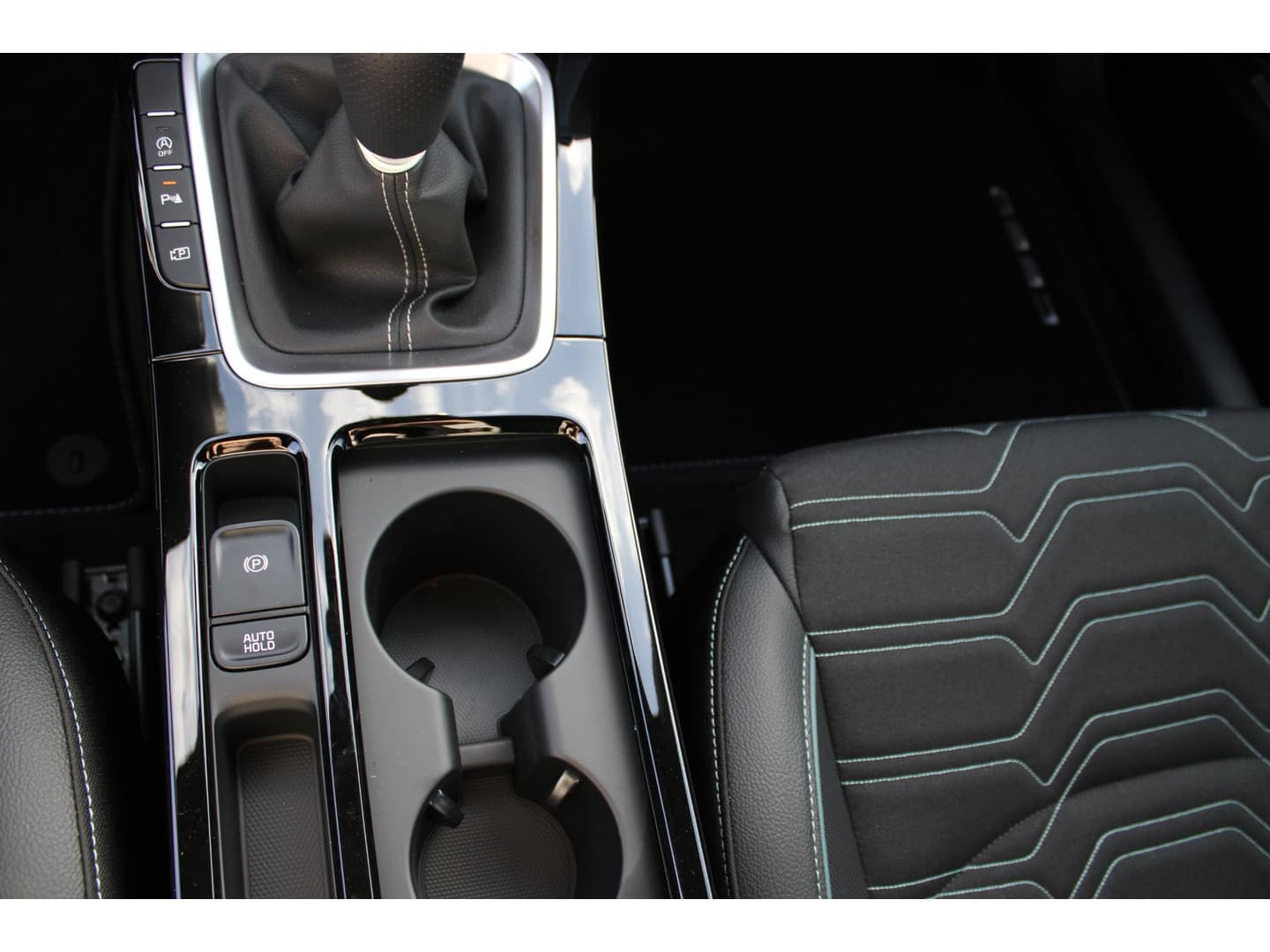 Kia Ceed thumbnail 27