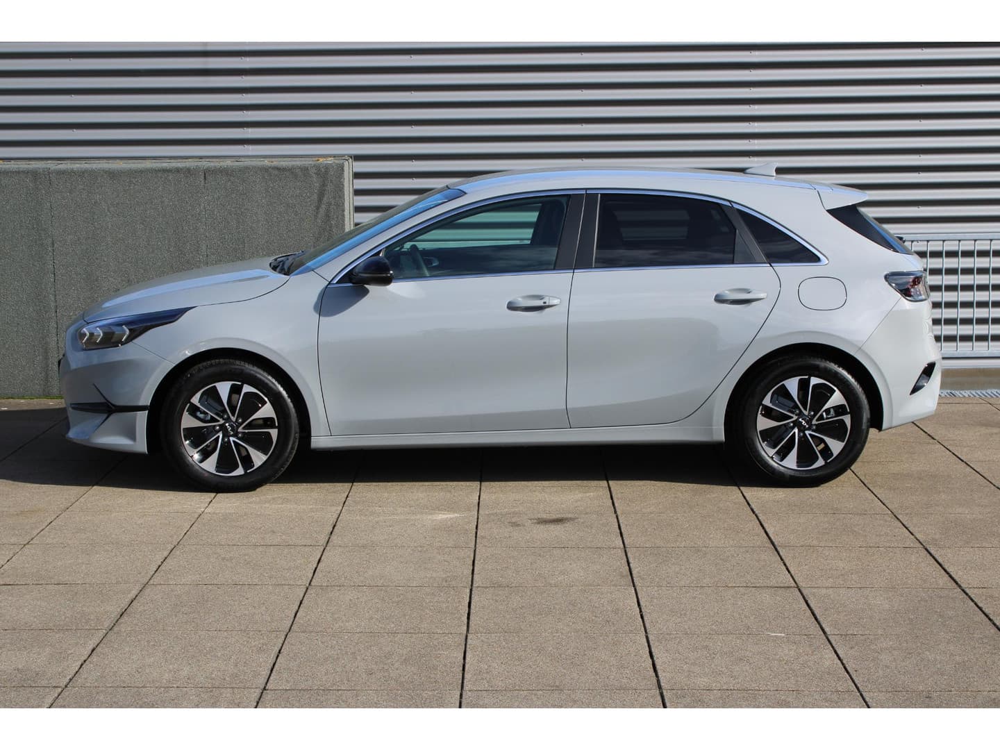 Kia Ceed thumbnail 6