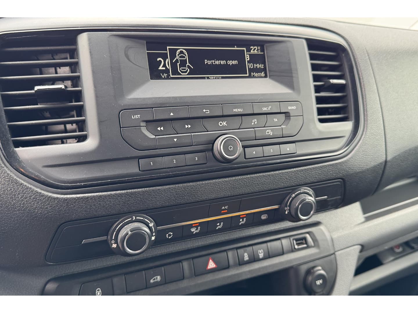 Toyota Proace thumbnail 22