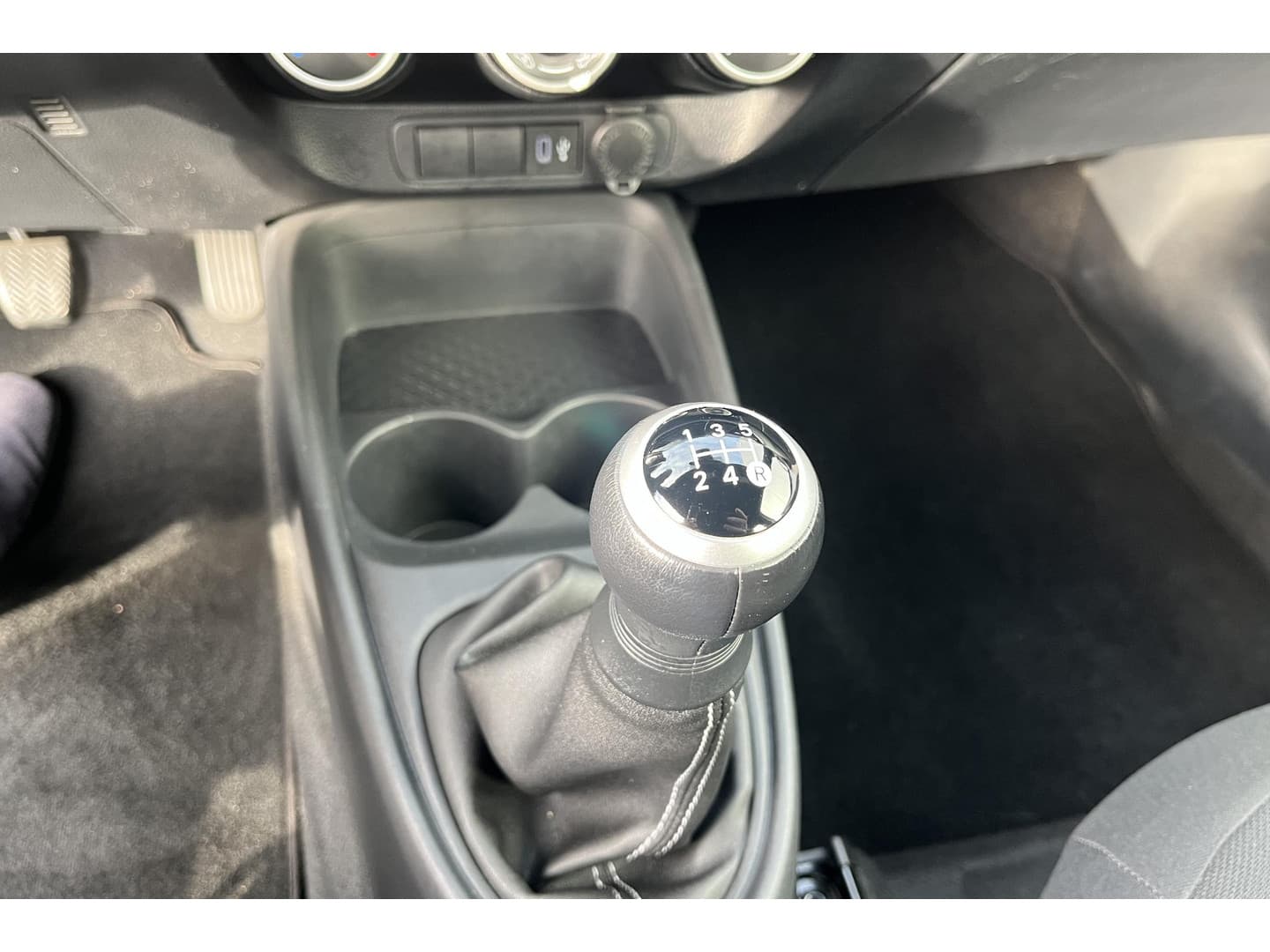 Toyota Aygo thumbnail 11