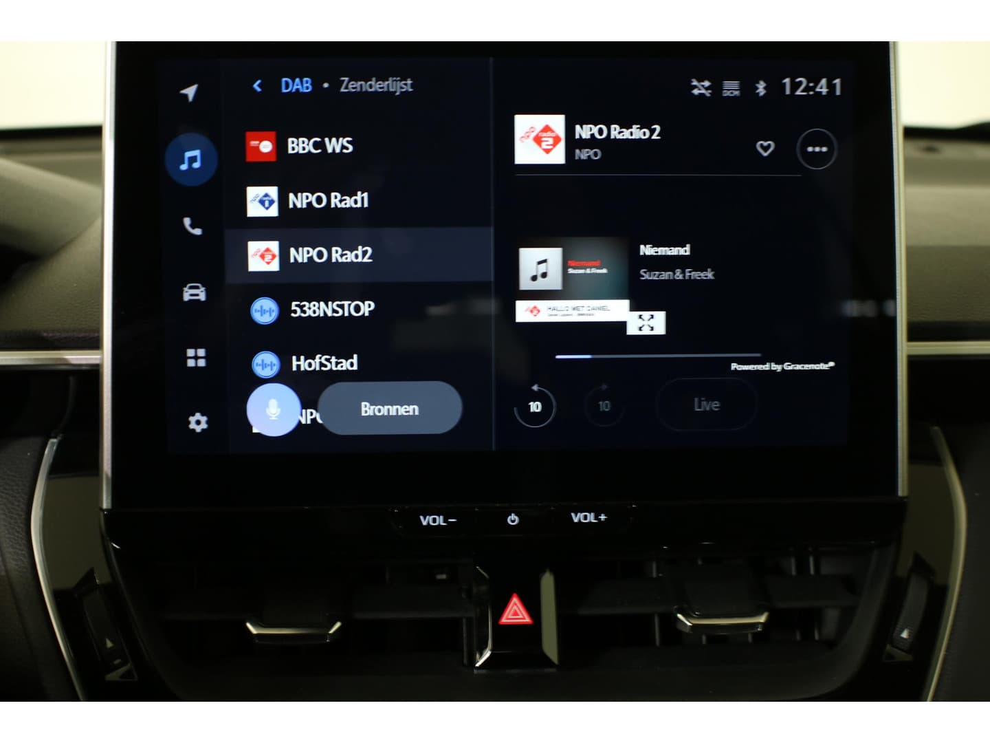 Toyota Corolla-cross thumbnail 14