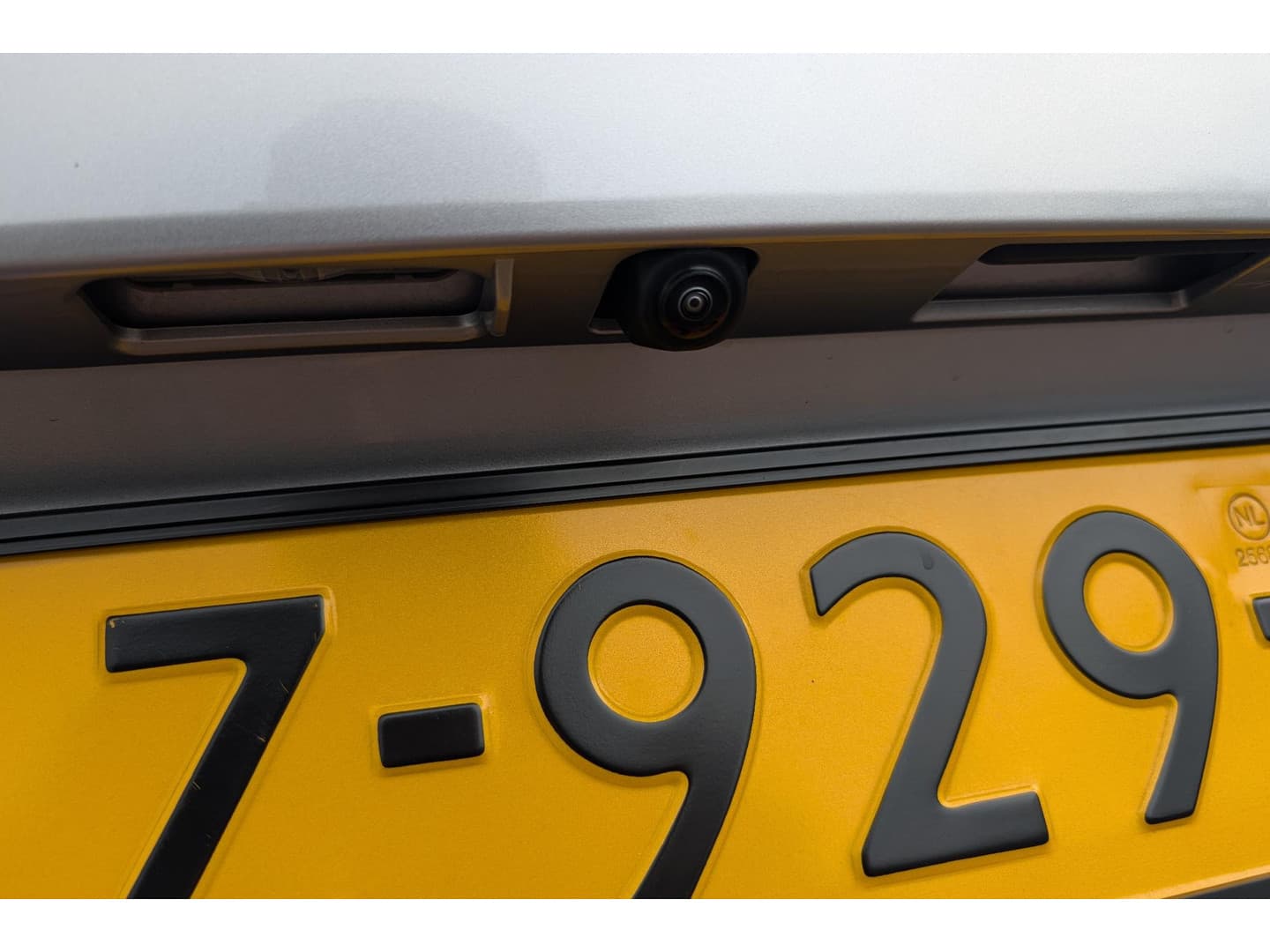 Toyota Corolla-cross thumbnail 18