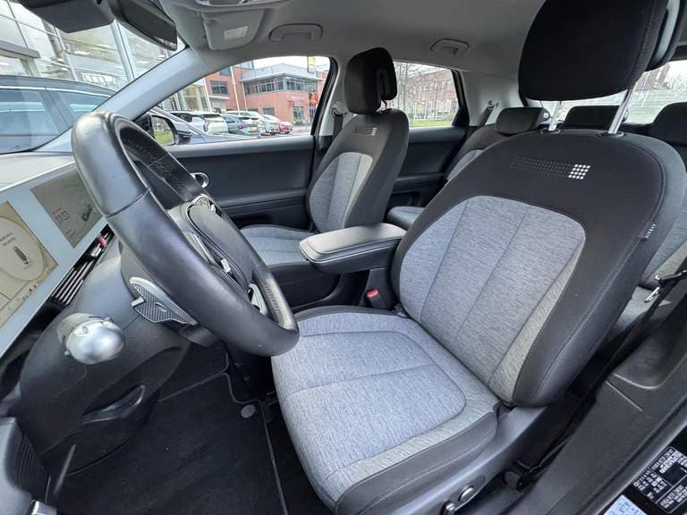 Hyundai Ioniq-5 thumbnail 41