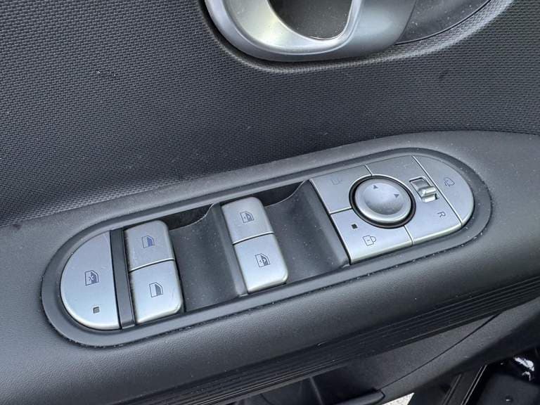 Hyundai Ioniq-5 thumbnail 46