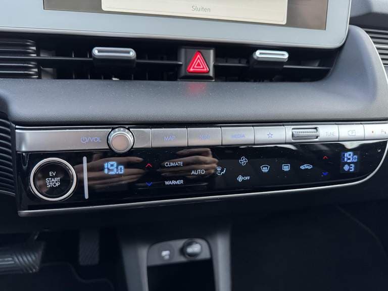 Hyundai Ioniq-5 thumbnail 59