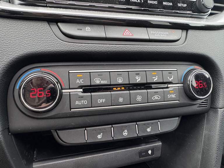 Kia Ceed thumbnail 59