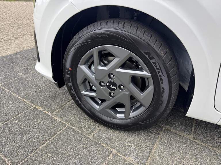 Kia Picanto thumbnail 32