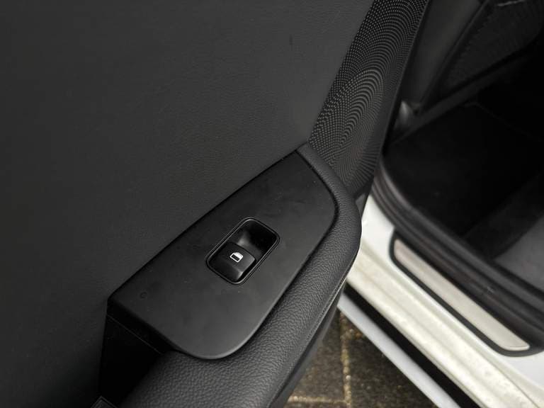 Kia Proceed thumbnail 44