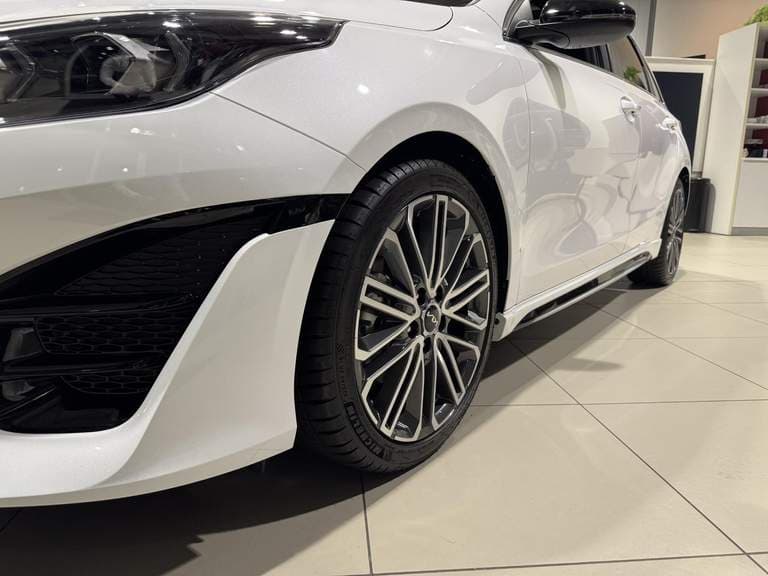 Kia Ceed thumbnail 21