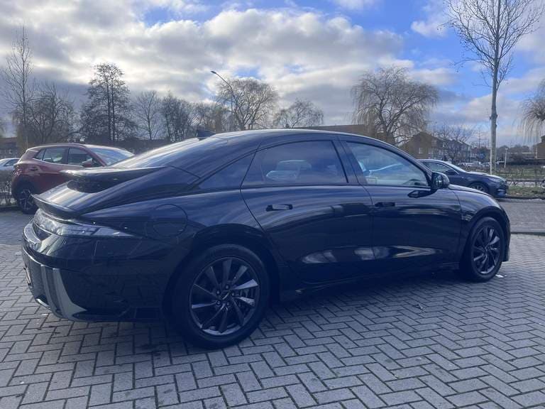 Hyundai Ioniq-6 thumbnail 41