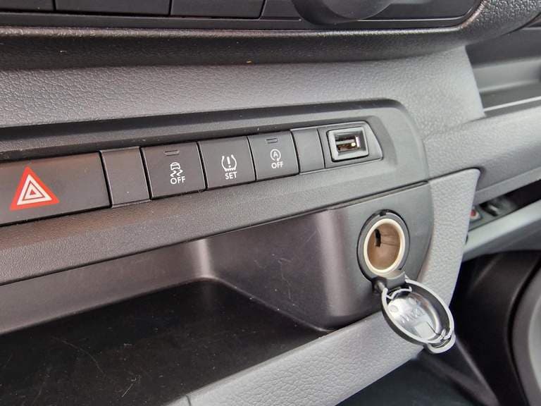 Toyota Proace thumbnail 81