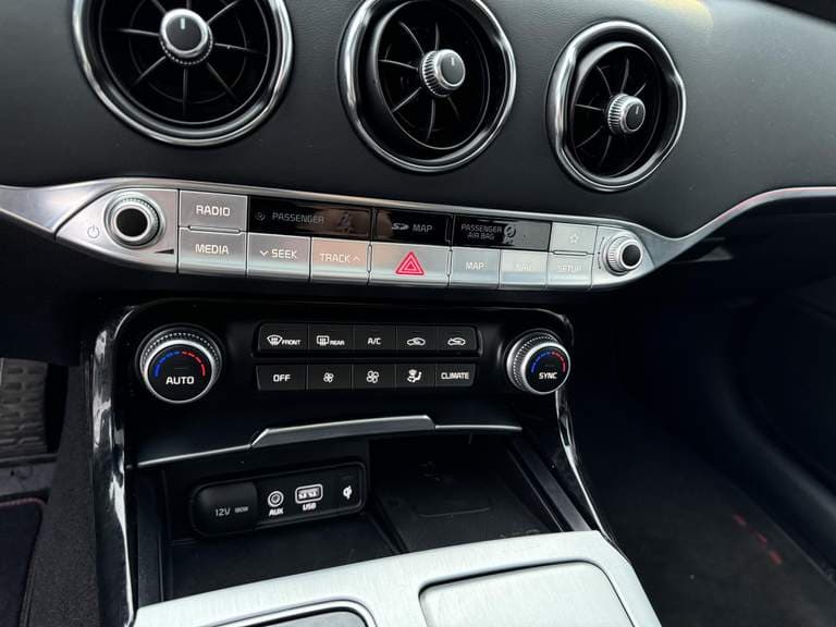 Kia Stinger thumbnail 68