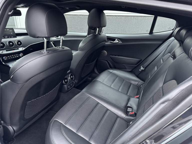 Kia Stinger thumbnail 75