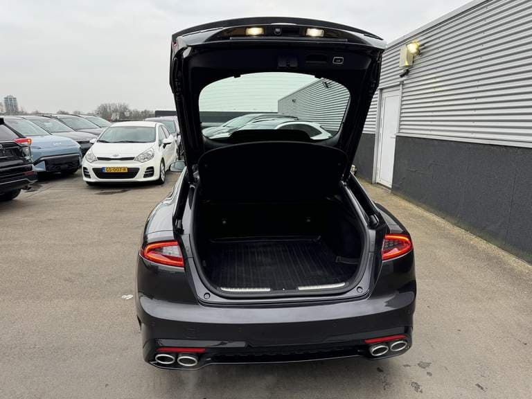 Kia Stinger thumbnail 76