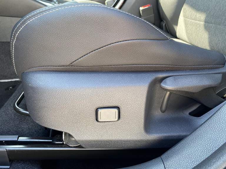 Toyota Corolla-touring-sports thumbnail 83