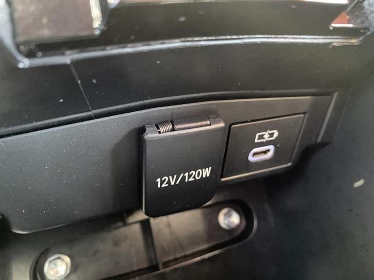 Toyota Corolla-touring-sports thumbnail 107